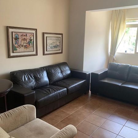 Apartamento Na Rua Principal แซร์ฮาเนกรา ภายนอก รูปภาพ